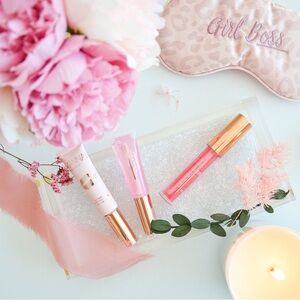 Manna Kadar Lip Gloss Set